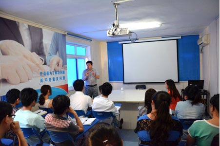 迎世界卫生日,青岛安宁医院开展身心健康大讲堂活动